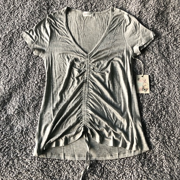 Glitz Tops - NWT Glitz Scrunch Front Top